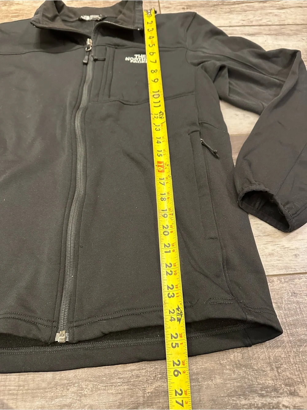 The North Face Men's Black Full-Zip Jacket